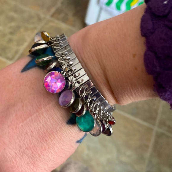 Coloured gem stretchable bracelet - Picture 2 of 3